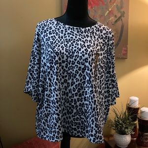 NWT Banana Republic Short Sleeve Cheetah Print Top